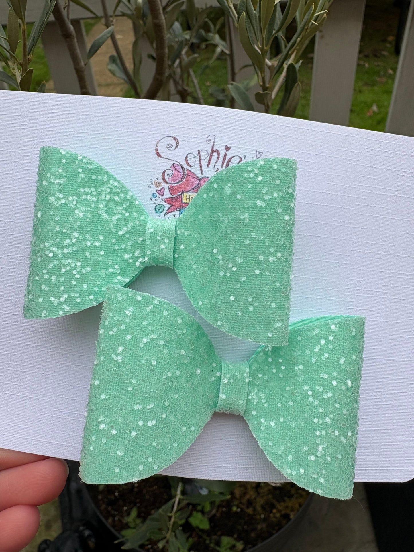 Pastel Green Glitter Bows