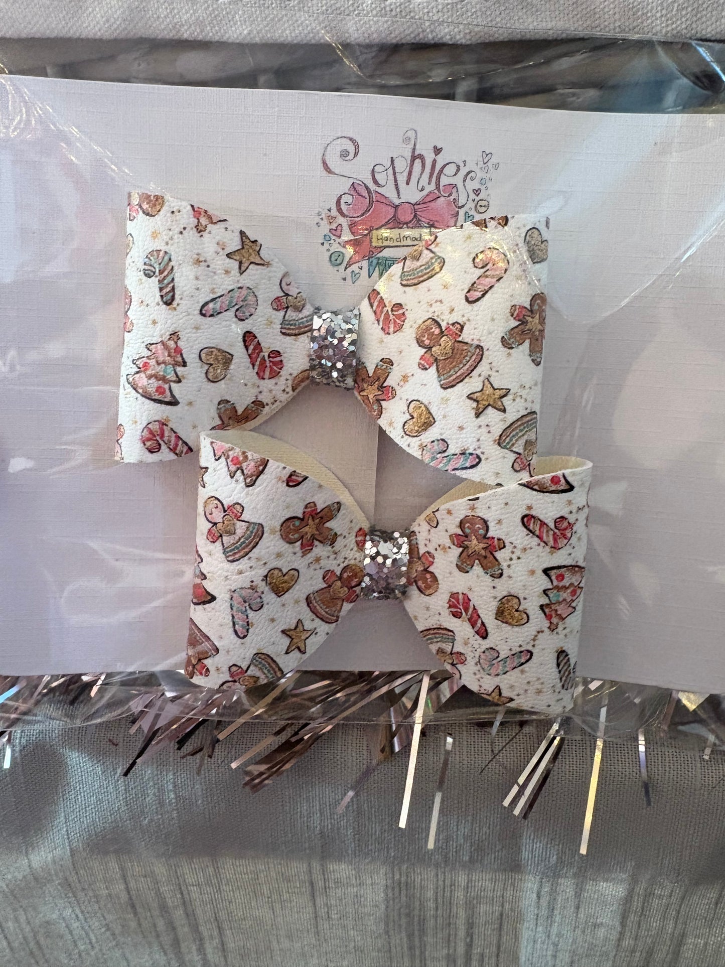 Gingerbread Pigtail Bows