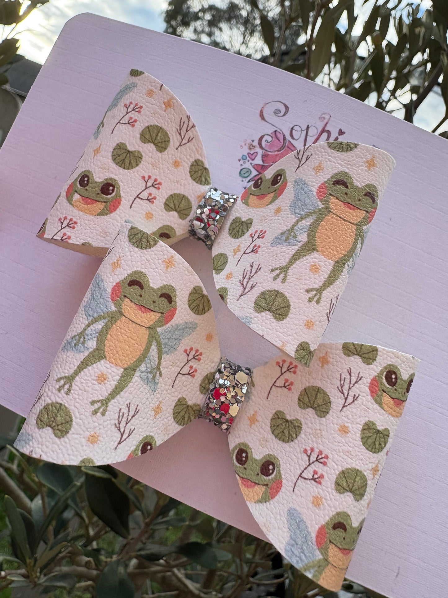 Frog Pigtail Bows 2.5inch