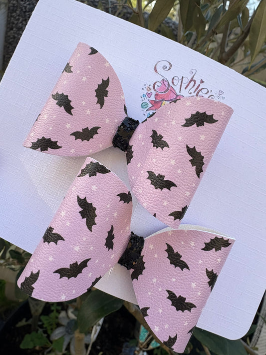 Lavender Bats 2.5inch Pigtail Bows