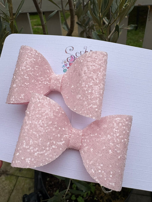 Pastel Pink Glitter Bows