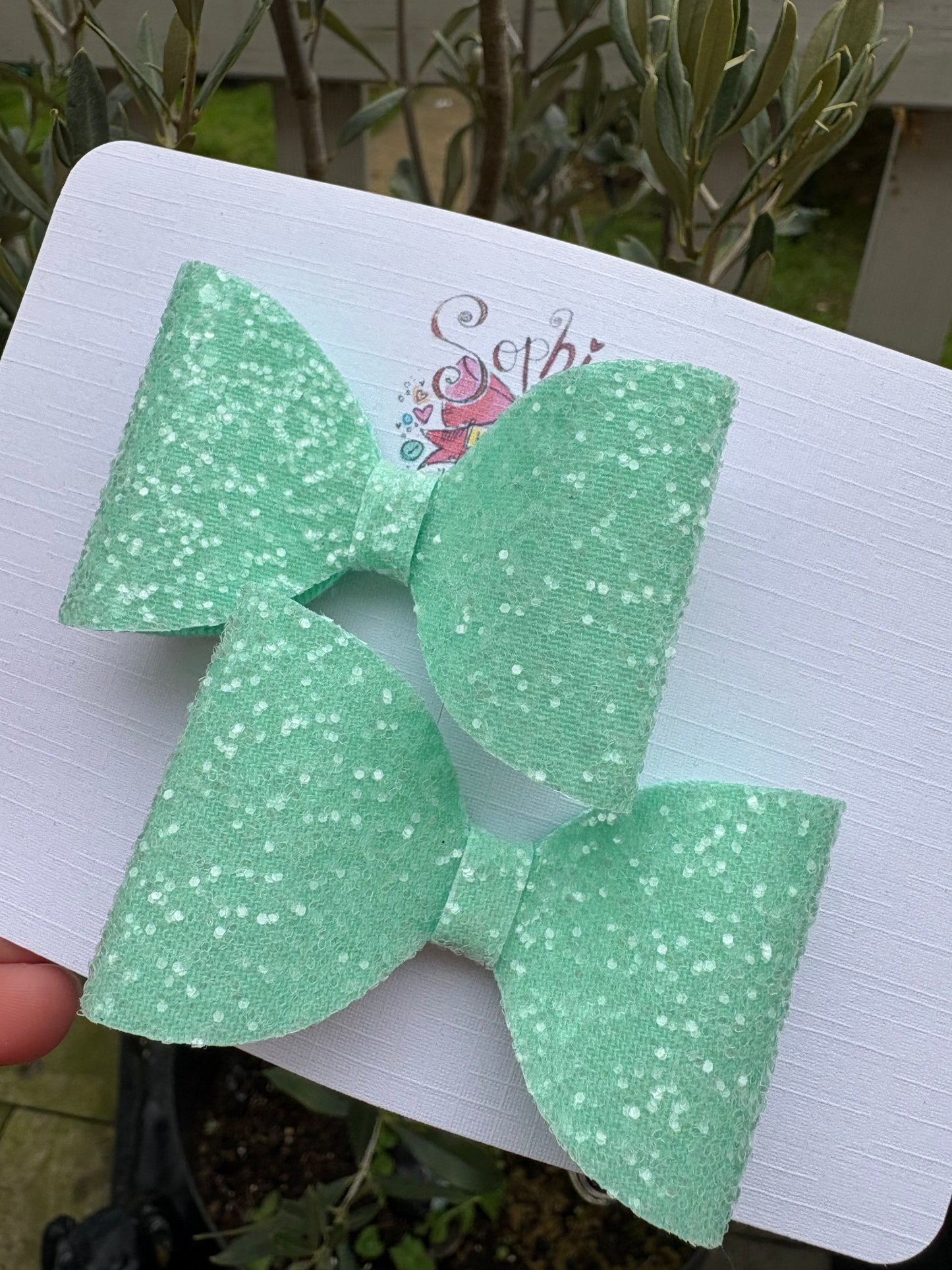Pastel Green Glitter Bows