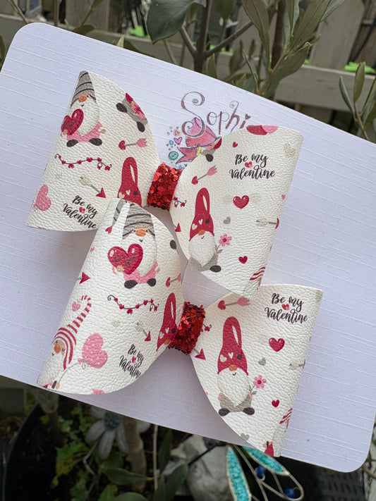 Gnome Valentines 2.5inch Pigtail Bows